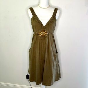 Mark women’s size Medium breaded dress with pockets. Army green color.